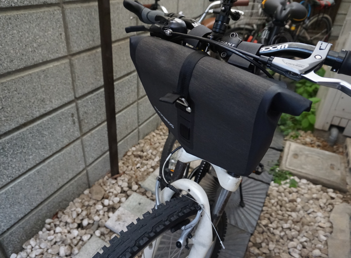 通勤用のクロスバイクやマウンテンバイクにおすすめなフロントバッグ