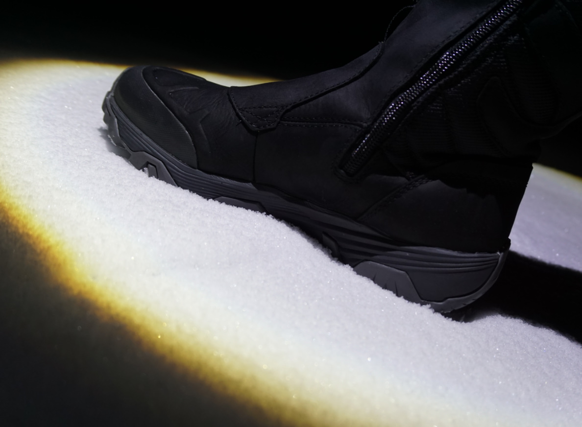 冬にすべらない靴を捜す（普段履きから冬季ジョギングまで対応）
