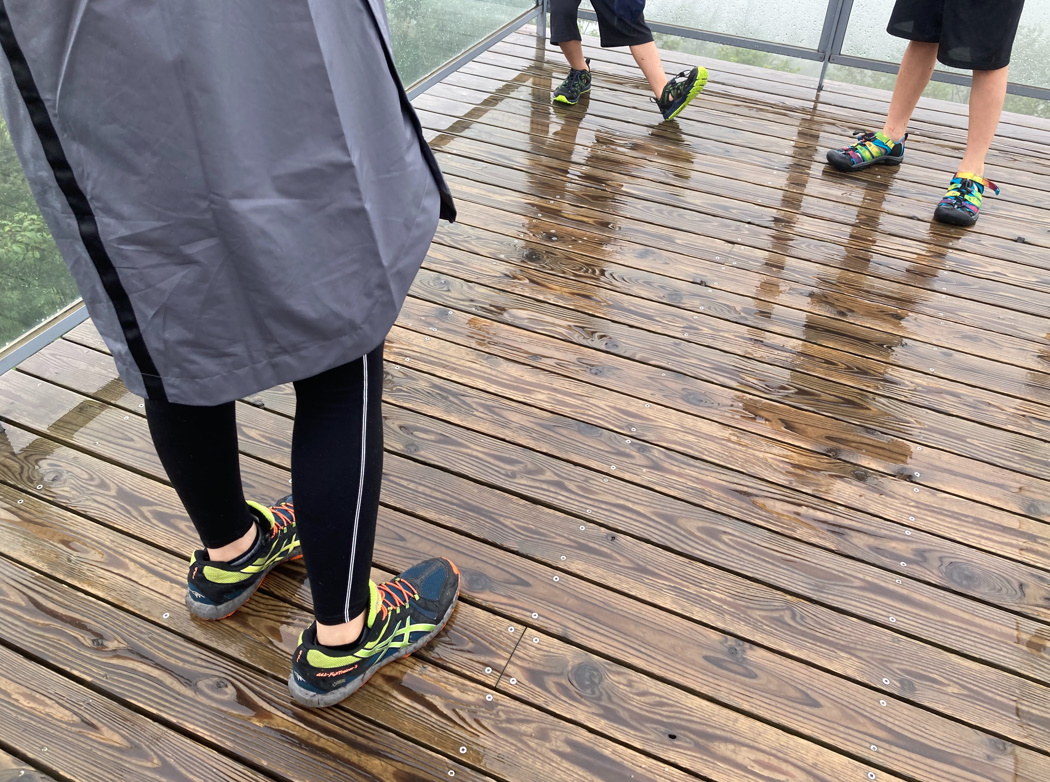 雨の日とGORE-TEXとサンダル（水に強い靴たち）