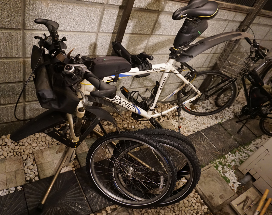 自転車のメンテナンスができるワークスタンドのオススメ製品まとめと選びかた（折り畳み、持ち運び、重いママチャリ、Eバイク用途などなど） -  ニートブログむらくもの野望