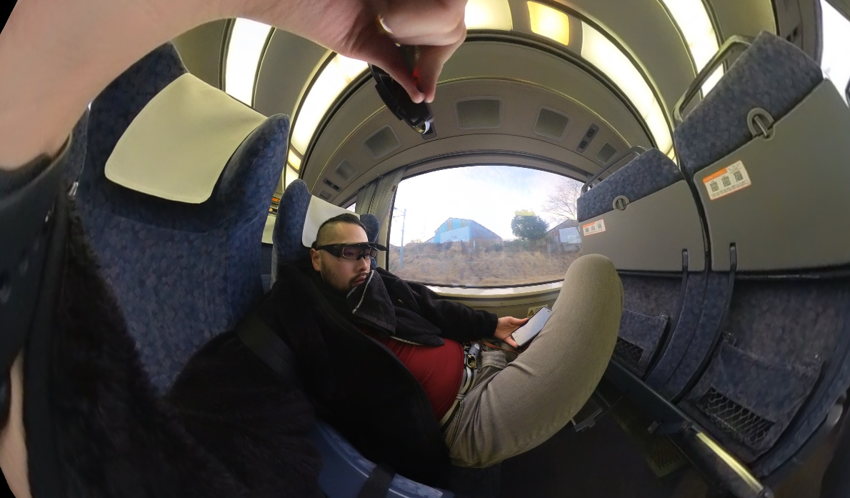 特急しなのグリーン車で360度動画を撮るだけ撮ってとくにどうもしないニートです。